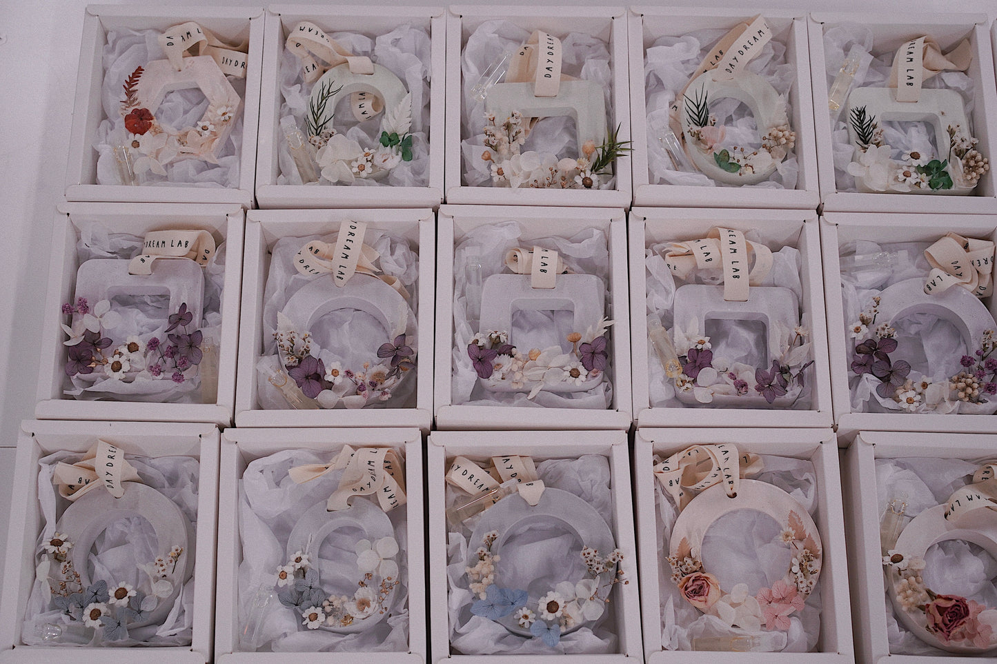 Dried Botanical Flowers Scented Wax Tablet | Gypsum Plaster 干花扩香蜡牌/石膏牌 (Pre-order)
