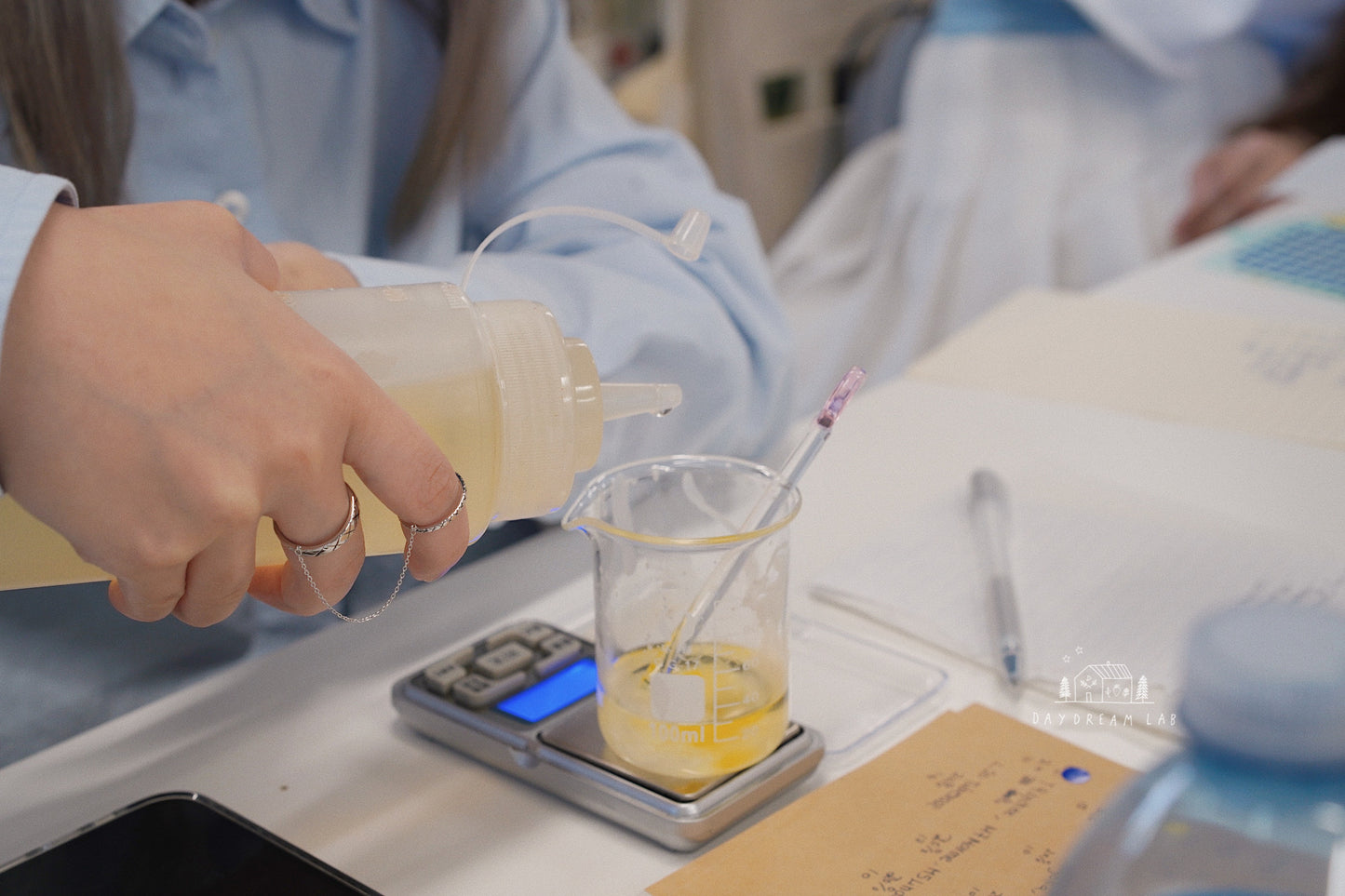 One-day Workshop - DIY your own perfumery products (5 Products) / 自制香氛调香【进阶】体验课程(含5款作品正装)