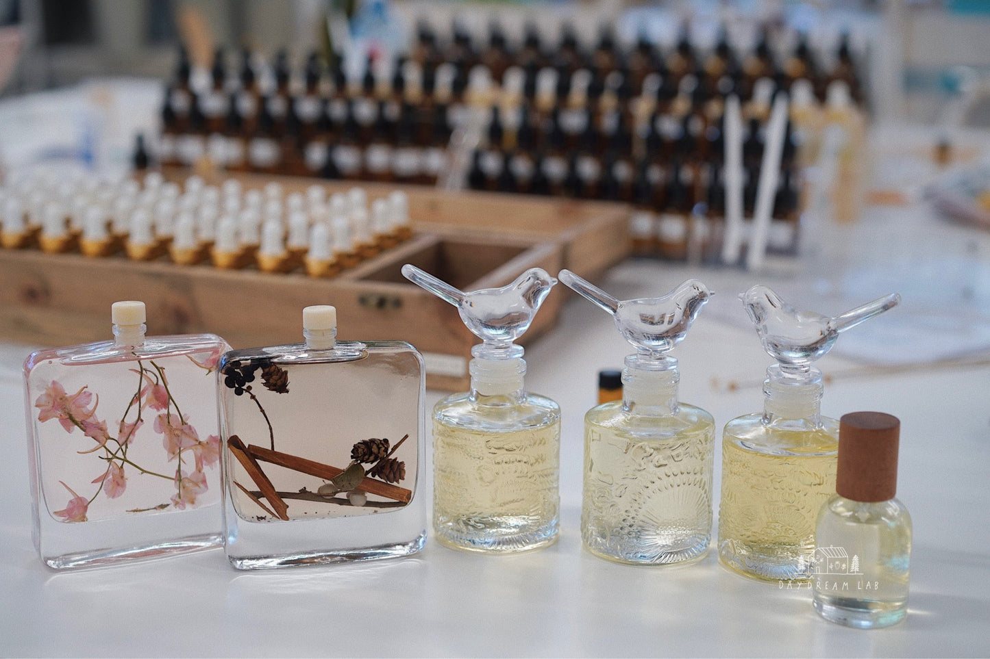 One-day Workshop - DIY your own perfumery products (5 Products) / 自制香氛调香【进阶】体验课程(含5款作品正装)