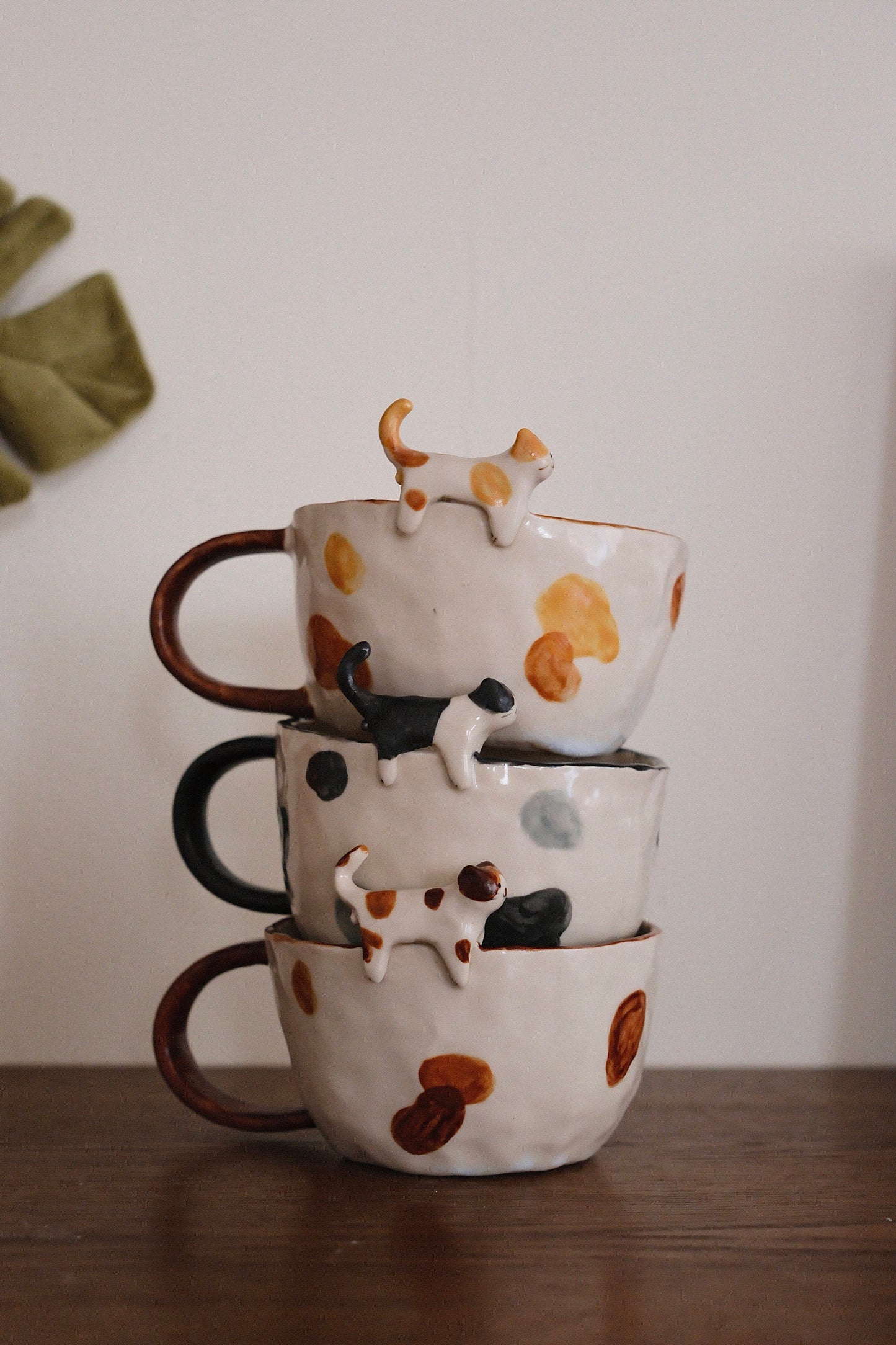 Little Nooks Ceramics | Handcrafted Ceramic Cat Mug with Adorable Cat Perched on Rim - Unique Foot-Soaking Design | Cute Kitten Cup for Coffee or Tea Lovers 小猫泡脚杯