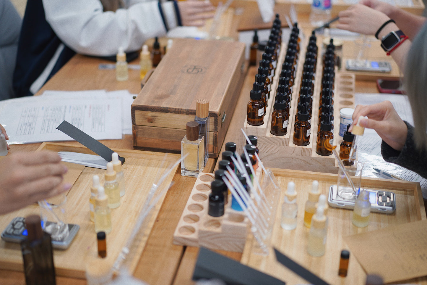 Certificate Course - ISDH Intermediate Perfumery Class 韩国ISDH调香学校温哥华分校 中级调香证书课程