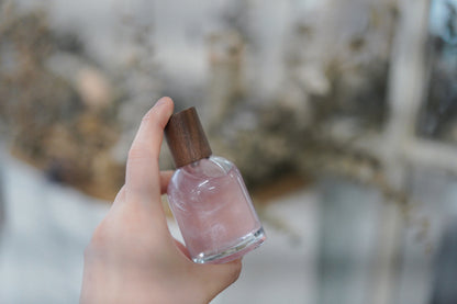 Workshop - Perfume Making / Signature Scent DIY Workshop (2hrs)  in Vancouver 香水制作/调香体验