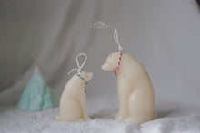 Load image into Gallery viewer, Polar Bear Family Pillar Candles 2pcs (Pre-order)
