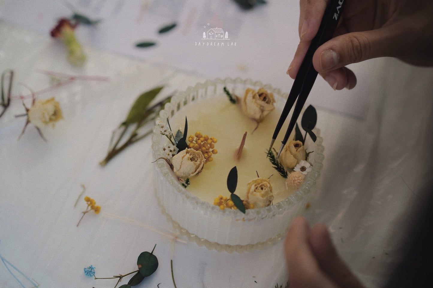 Workshop - Message/Propose Candle decorated with Dried flowers + Scented wax tablet 干花表白蜡烛+干花蜡牌